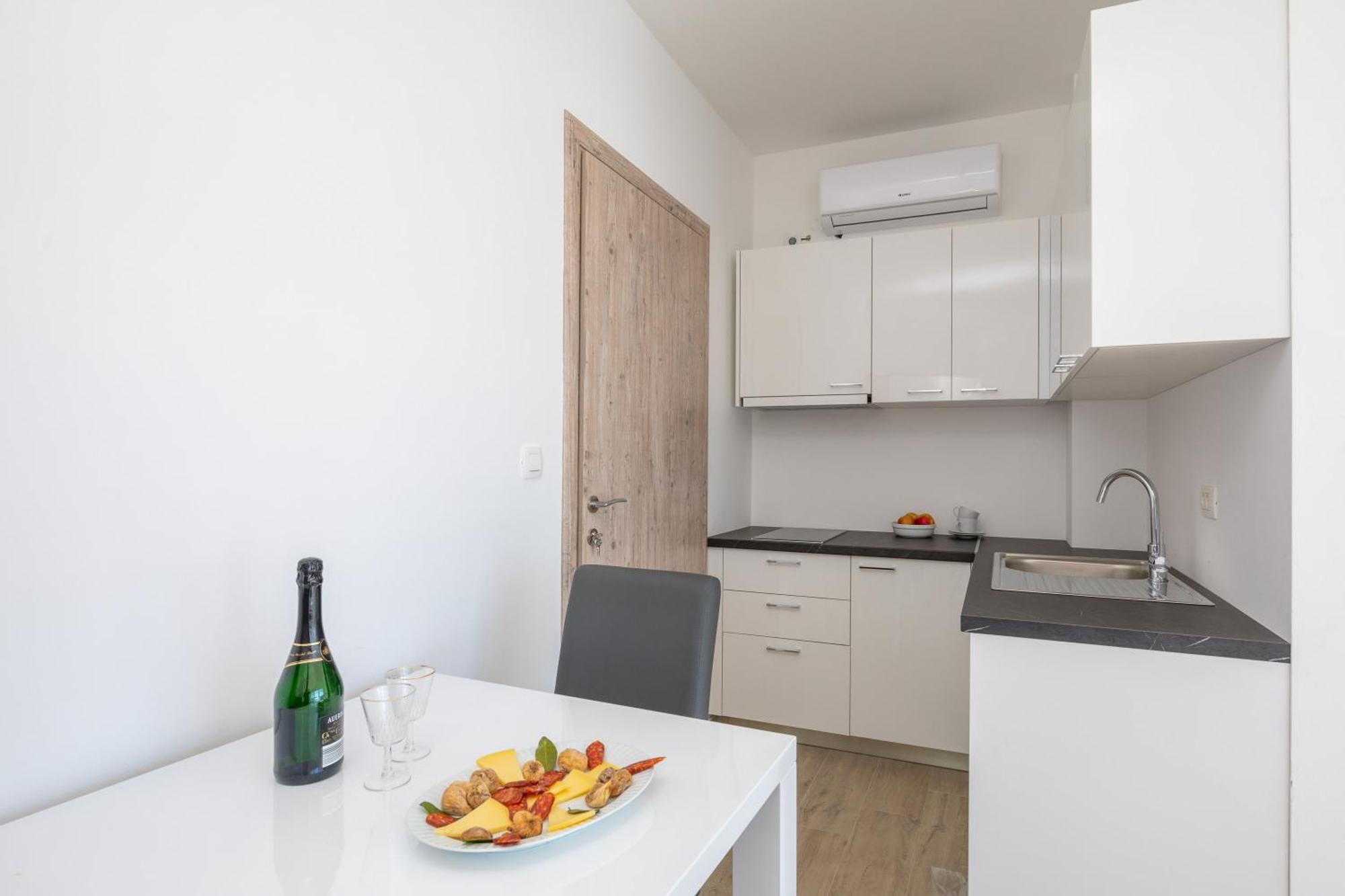 Blue Wonder Apartments Dugi Rat Kamer foto